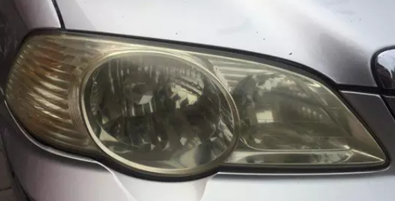  汽車車燈發黃了怎么處理？這三種翻新方式讓其恢復如新